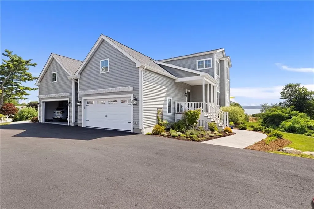 61 Immokolee Drive Portsmouth RI 02871