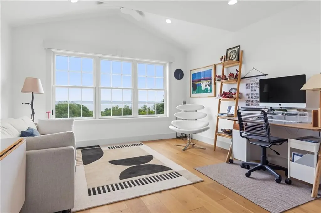 61 Immokolee Drive Portsmouth RI 02871