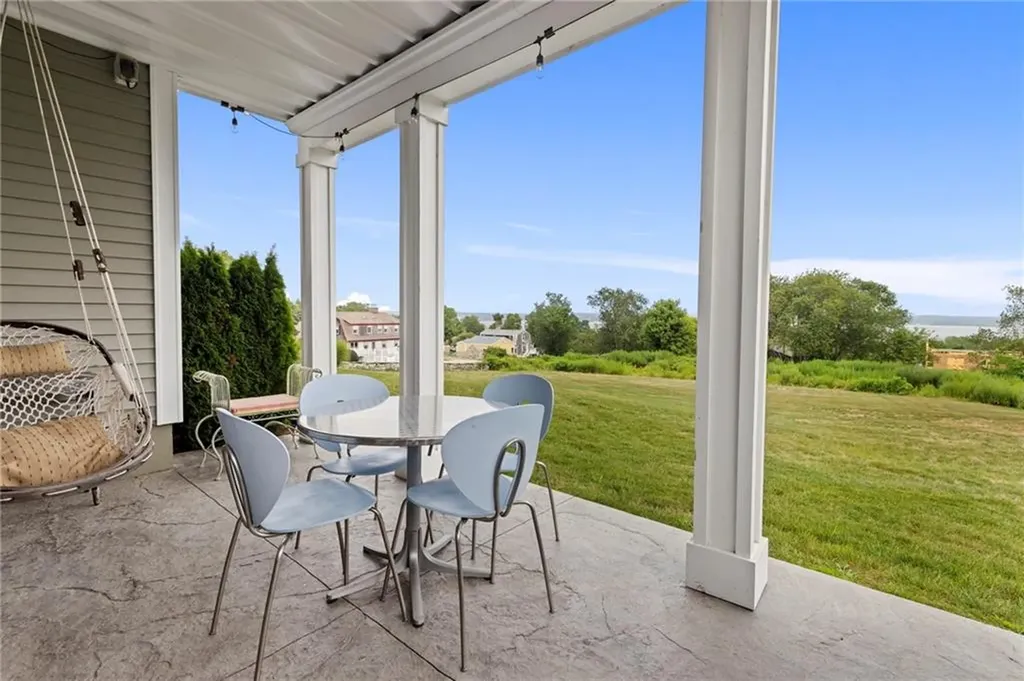 61 Immokolee Drive Portsmouth RI 02871