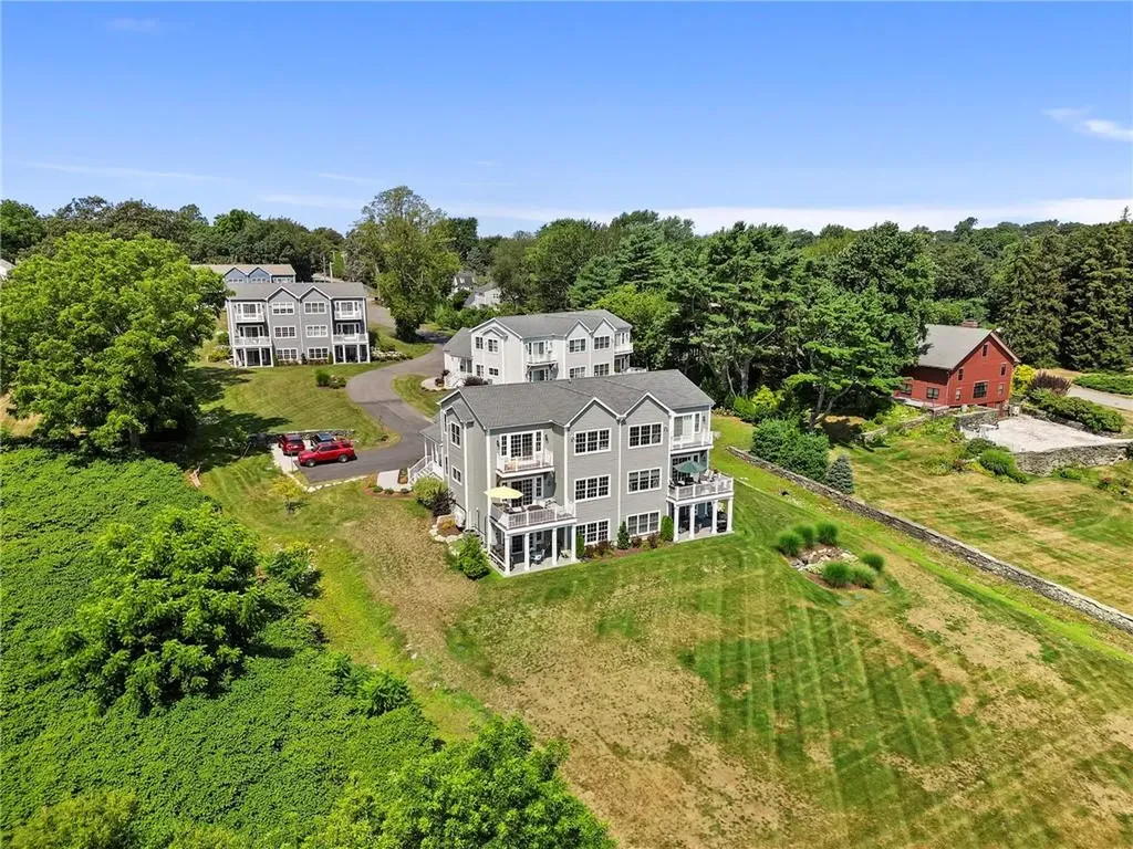 61 Immokolee Drive Portsmouth RI 02871