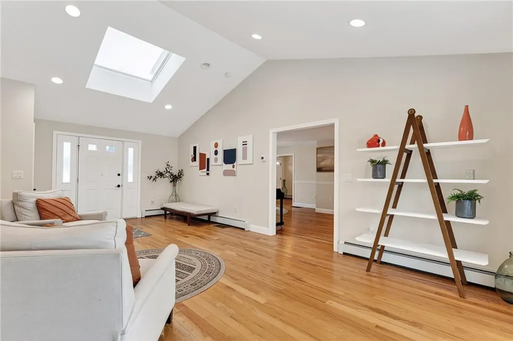 217 Belvedere Drive Cranston RI 02920