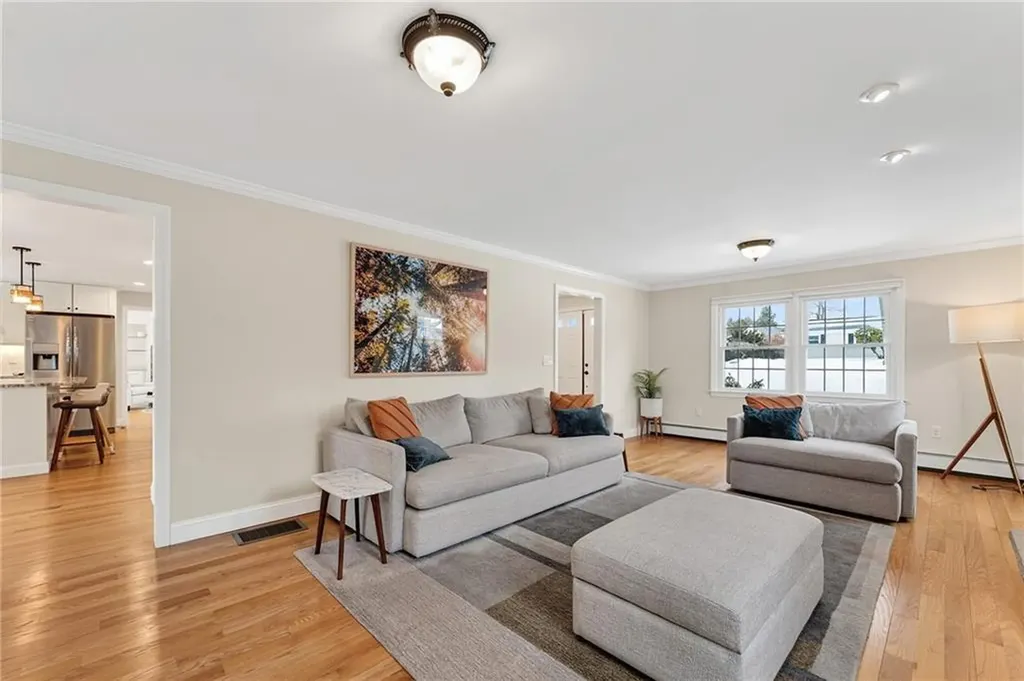 217 Belvedere Drive Cranston RI 02920