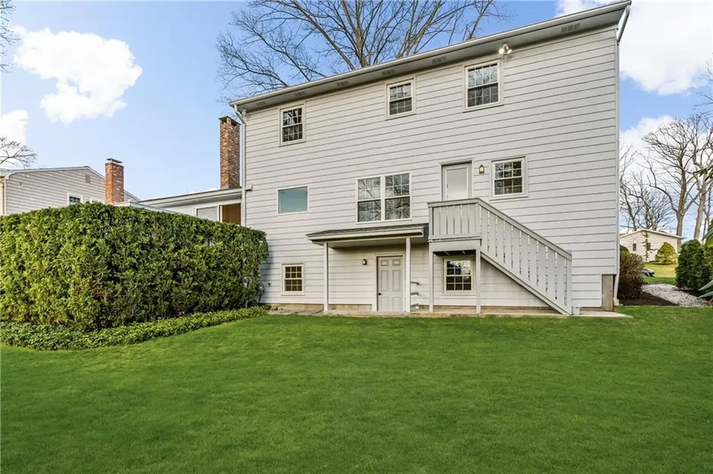 217 Belvedere Drive Cranston RI 02920