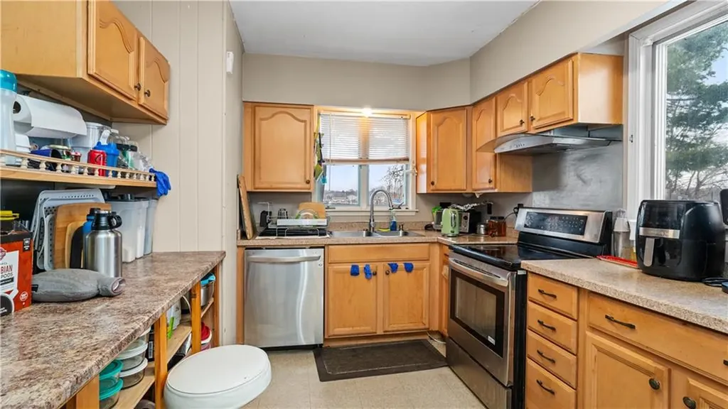 29 Jenks Avenue Central Falls RI 02863