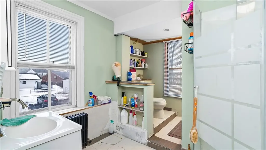 29 Jenks Avenue Central Falls RI 02863