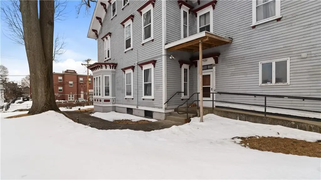 29 Jenks Avenue Central Falls RI 02863