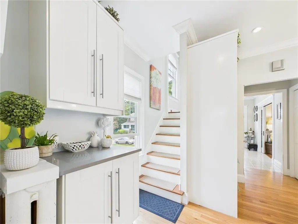28 Spruce Street Westerly RI 02891