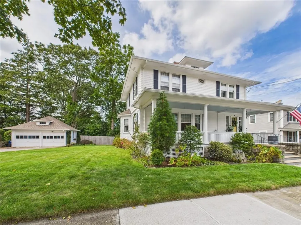 28 Spruce Street Westerly RI 02891