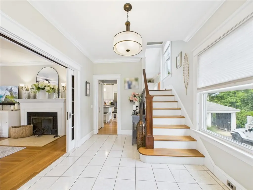 28 Spruce Street Westerly RI 02891