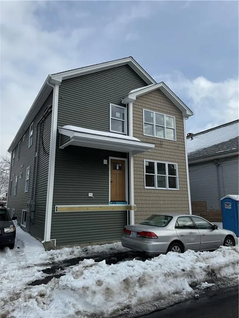 14 Burnside Street Providence RI 02905