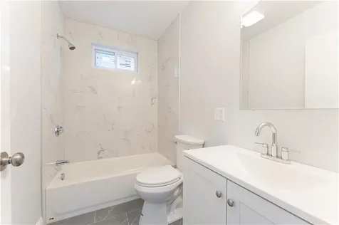 14 Burnside Street Providence RI 02905