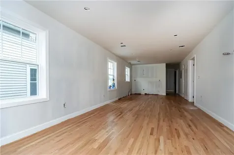 14 Burnside Street Providence RI 02905