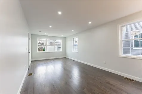 14 Burnside Street Providence RI 02905