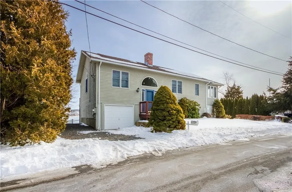 1309 Anthony Road Portsmouth RI 02871