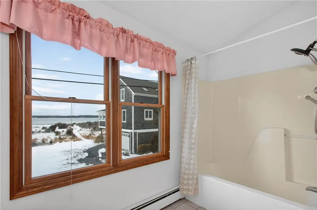 1309 Anthony Road Portsmouth RI 02871