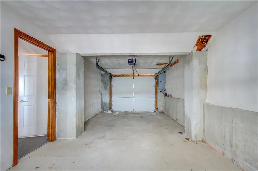 1309 Anthony Road Portsmouth RI 02871