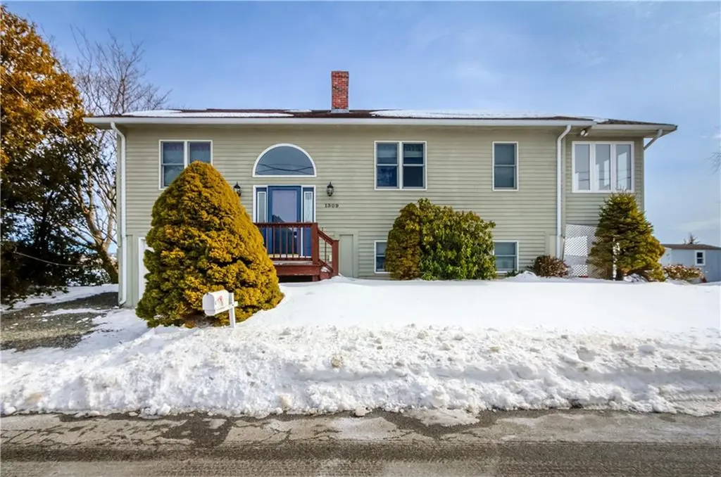 1309 Anthony Road Portsmouth RI 02871