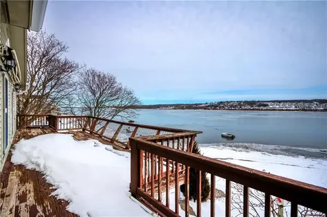 1309 Anthony Road Portsmouth RI 02871