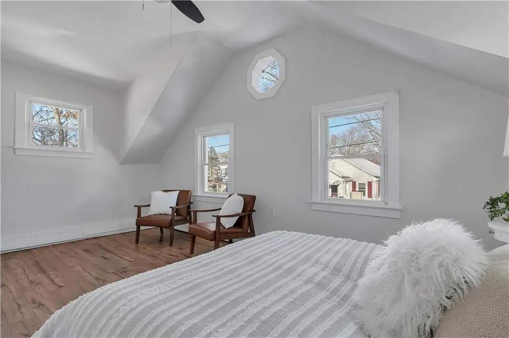 10 Booth Avenue East Providence RI 02915