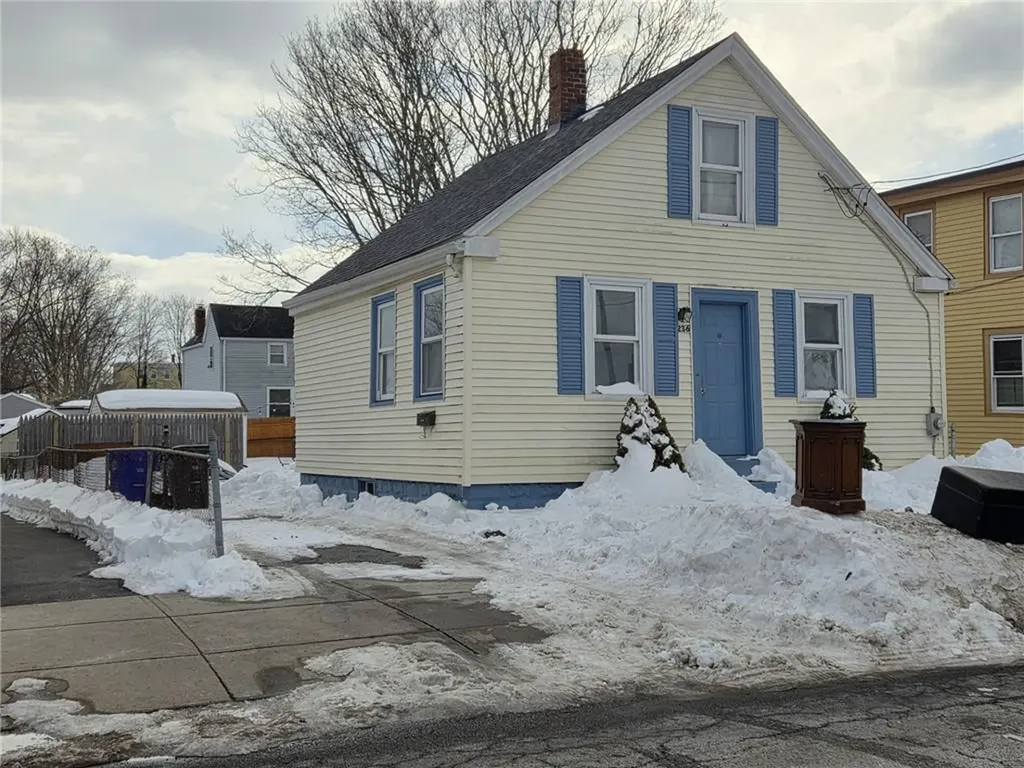 236 State Street Bristol RI 02809