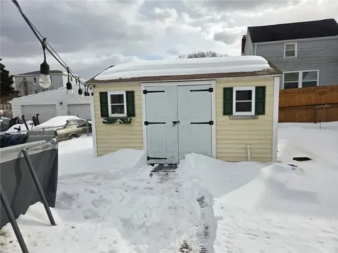 236 State Street Bristol RI 02809