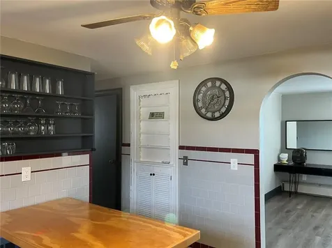 556 Metacom Avenue Bristol RI 02809