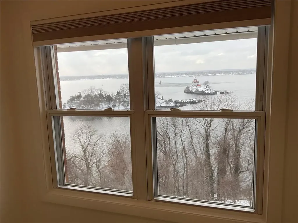 33 Bullocks Point Avenue East Providence RI 02915