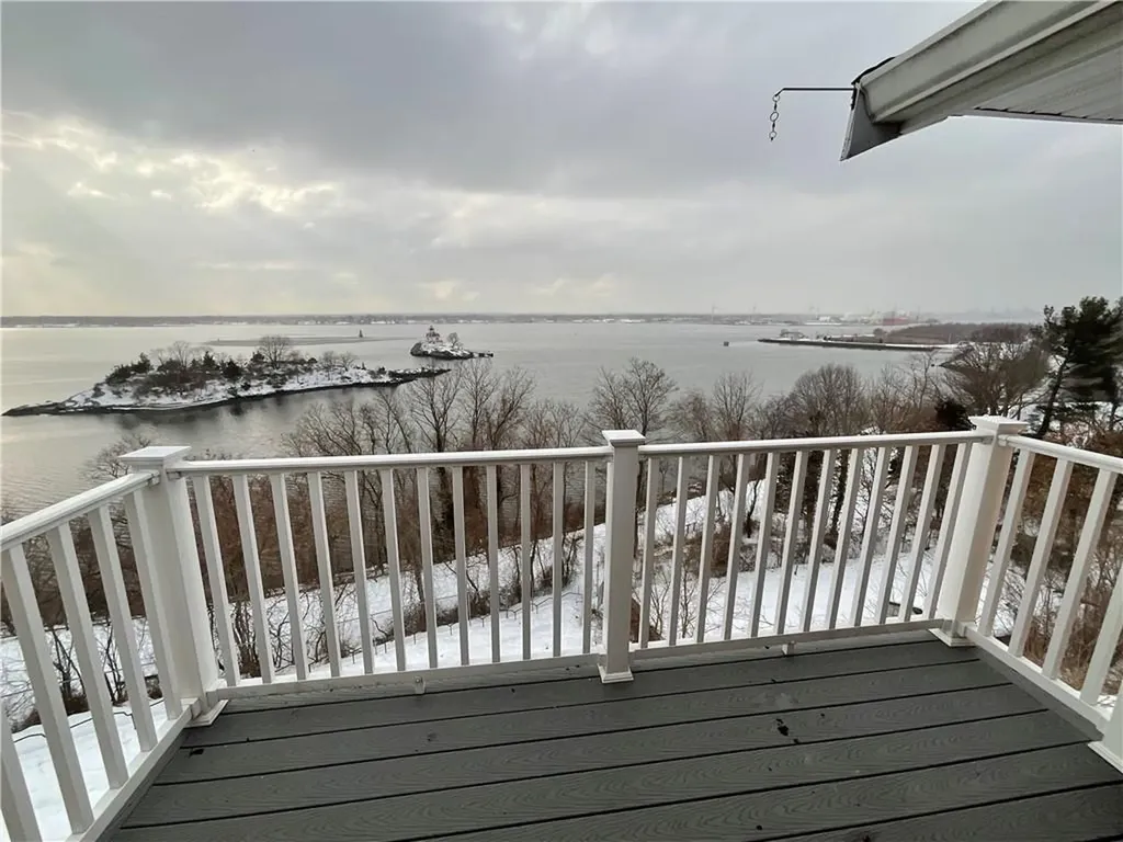 33 Bullocks Point Avenue East Providence RI 02915