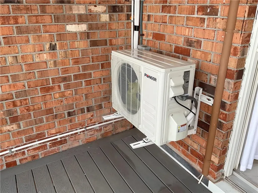 33 Bullocks Point Avenue East Providence RI 02915