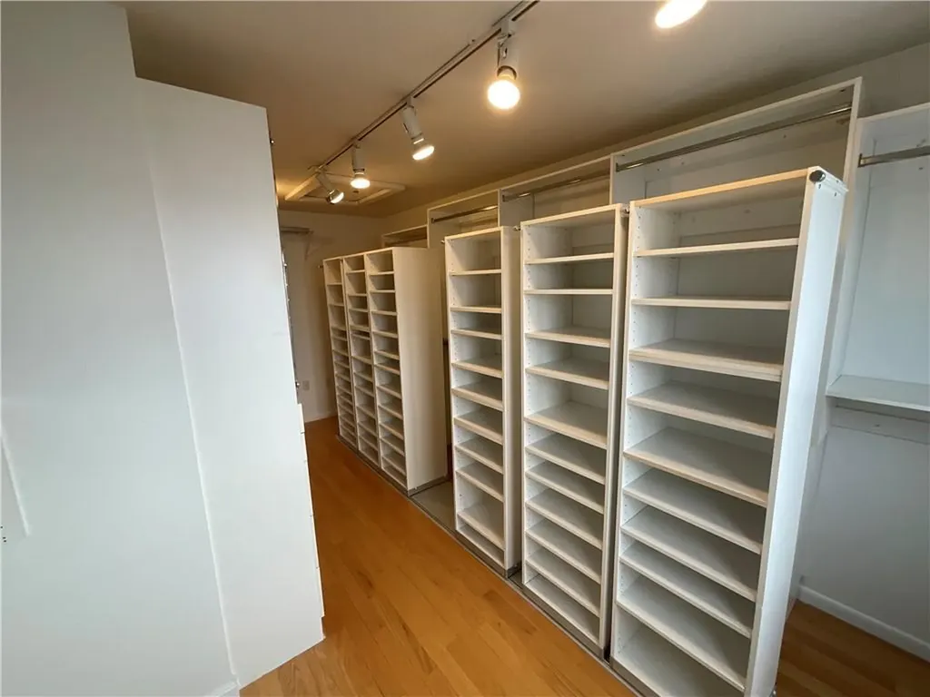 33 Bullocks Point Avenue East Providence RI 02915