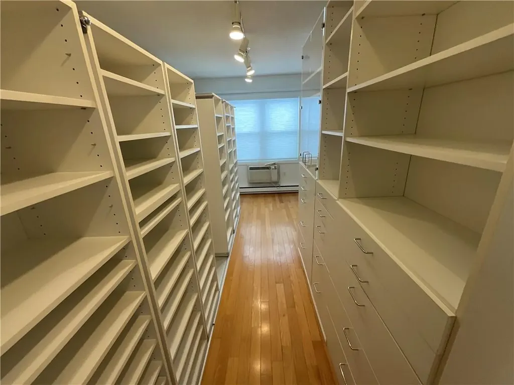 33 Bullocks Point Avenue East Providence RI 02915