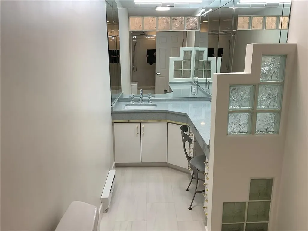 33 Bullocks Point Avenue East Providence RI 02915