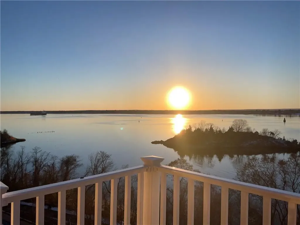 33 Bullocks Point Avenue East Providence RI 02915