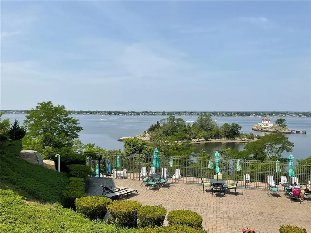 33 Bullocks Point Avenue East Providence RI 02915