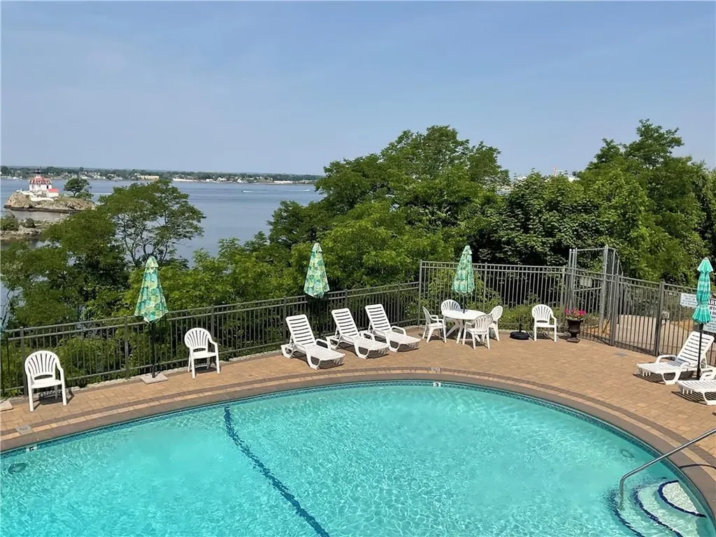 33 Bullocks Point Avenue East Providence RI 02915