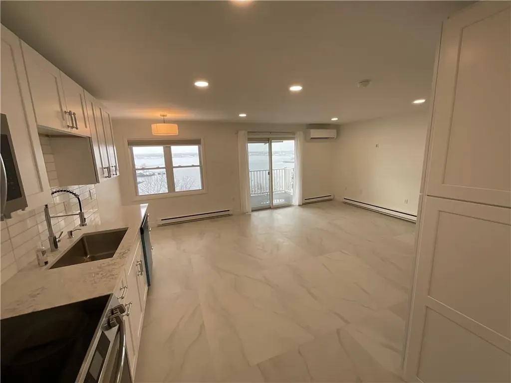 33 Bullocks Point Avenue East Providence RI 02915