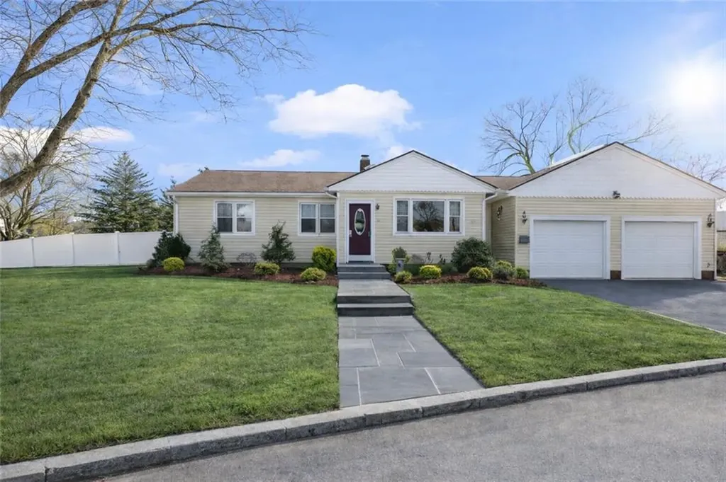 55 Togansett Road Providence RI 02910