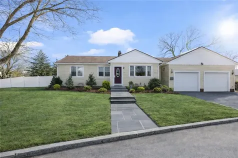 55 Togansett Road Providence RI 02910