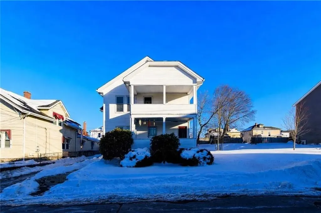 68 Kenwood Street Woonsocket RI 02895