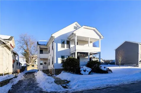 68 Kenwood Street Woonsocket RI 02895
