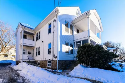 68 Kenwood Street Woonsocket RI 02895