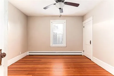 68 Kenwood Street Woonsocket RI 02895