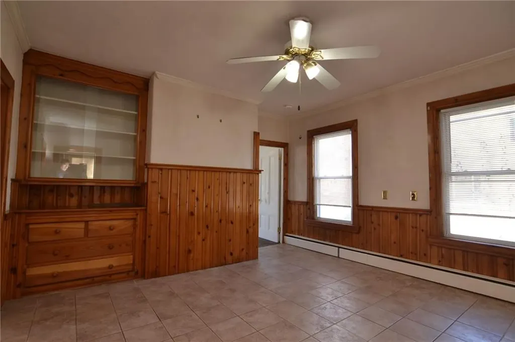 24 Arnold Street Lincoln RI 02865