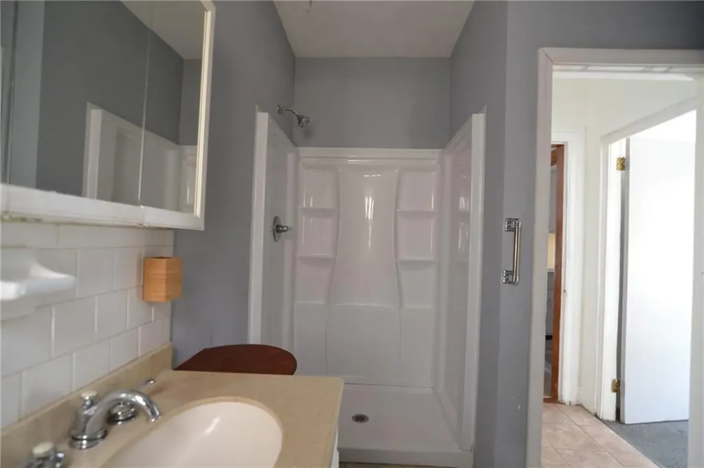 24 Arnold Street Lincoln RI 02865