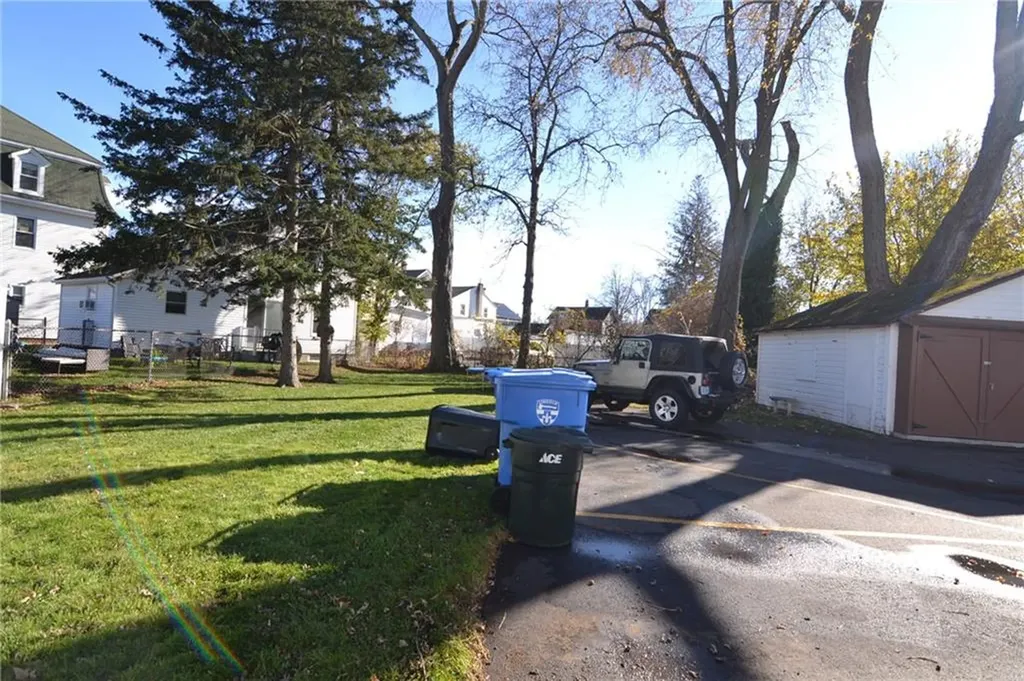 24 Arnold Street Lincoln RI 02865
