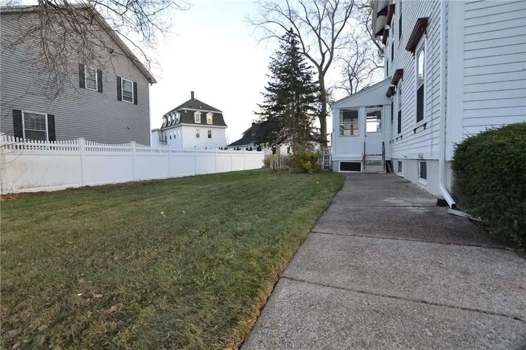24 Arnold Street Lincoln RI 02865