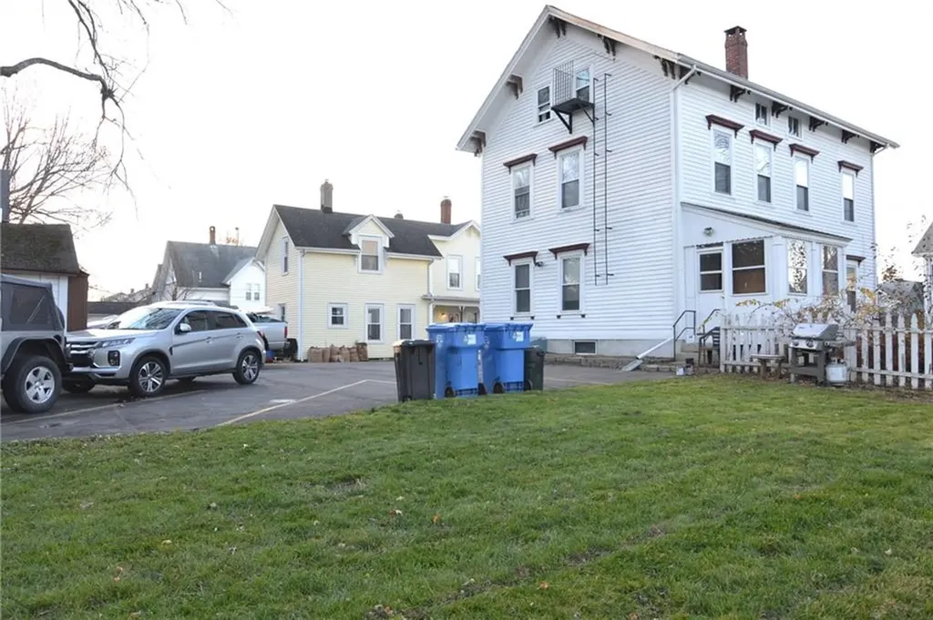 24 Arnold Street Lincoln RI 02865