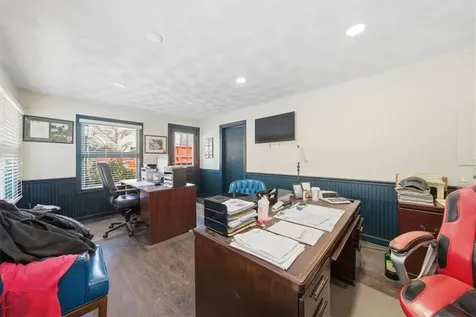 60 Knight Street Warwick RI 02886