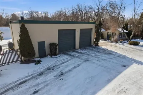 60 Knight Street Warwick RI 02886
