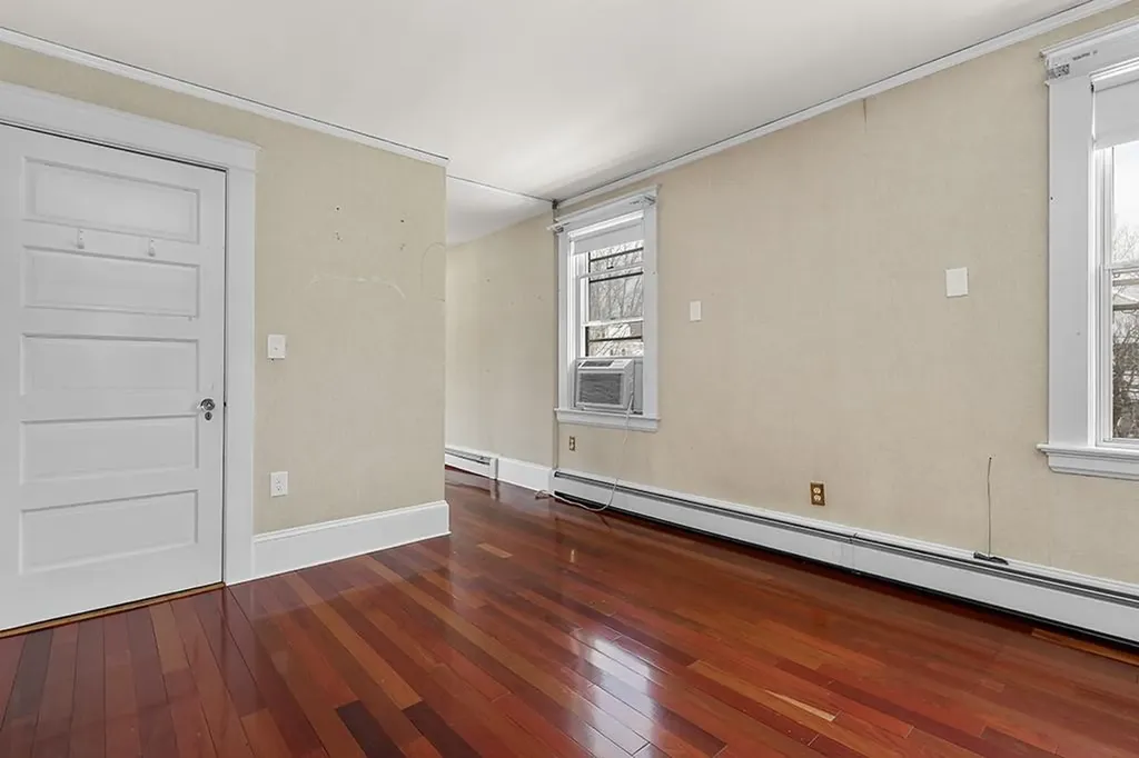 72 Hilltop Avenue Providence RI 02908